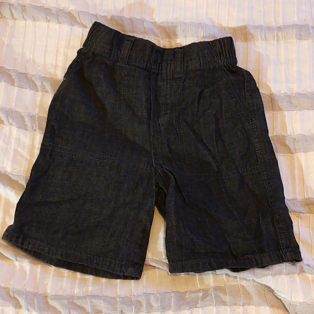 BOYS 5T shorts